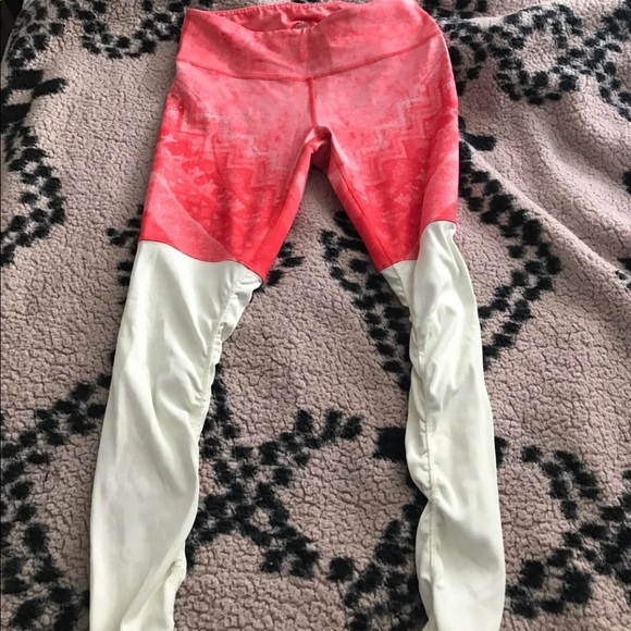 ALO Yoga Pants - Alo Brand Goddess Legging